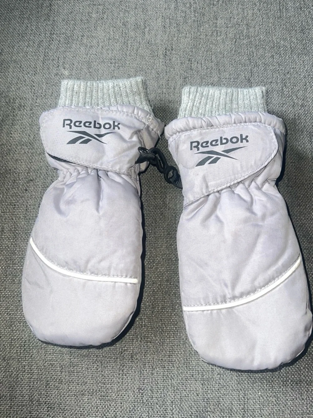 Kids Winter Mittens - Light Gray with Black Grip
